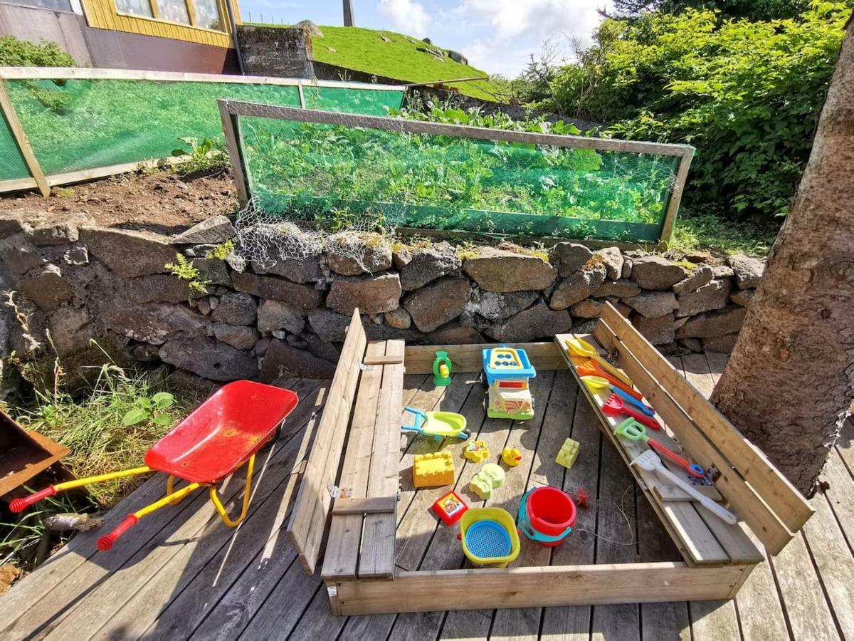 A Green Pearl In The Heart Of Torshavn Exterior photo